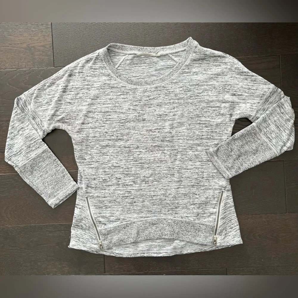 Athleta Gray Jogger Set - Picture 2 of 8